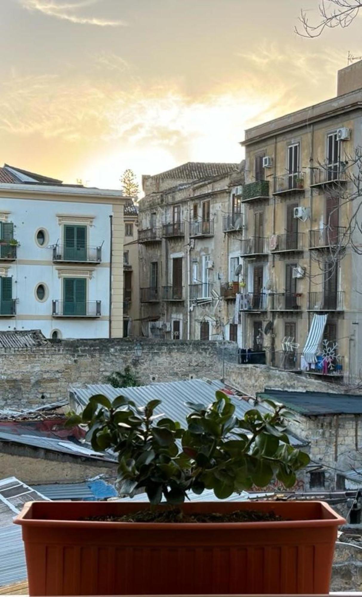 Shallah Apartment Nel Cuore Del Centro Storico Di Palermo Exterior foto